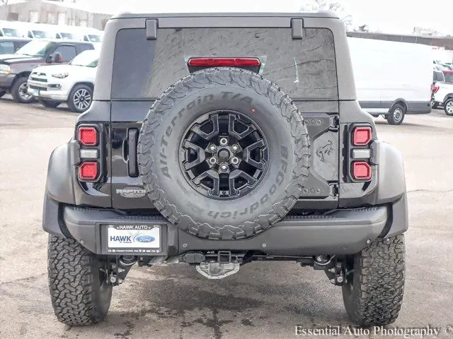 Ford Bronco Raptor-1