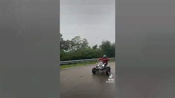 Yamaha Raptor 660