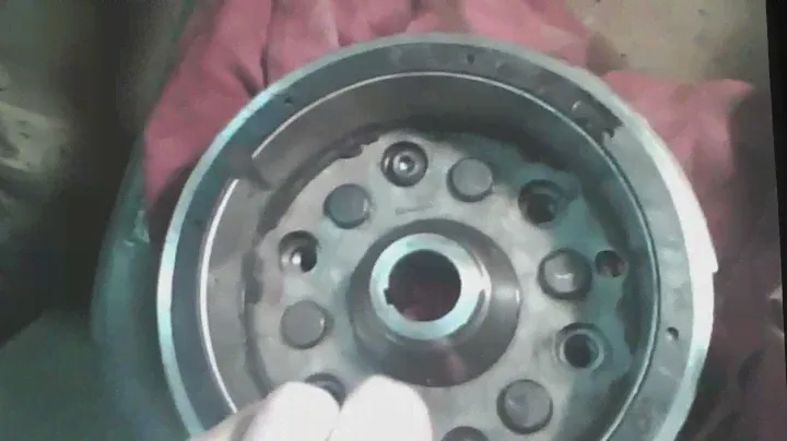 Taking Yamaha 350 Warrior flywheel off/starting problem
