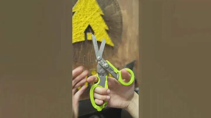 Мультитул Leatherman Raptor Rescue Green
